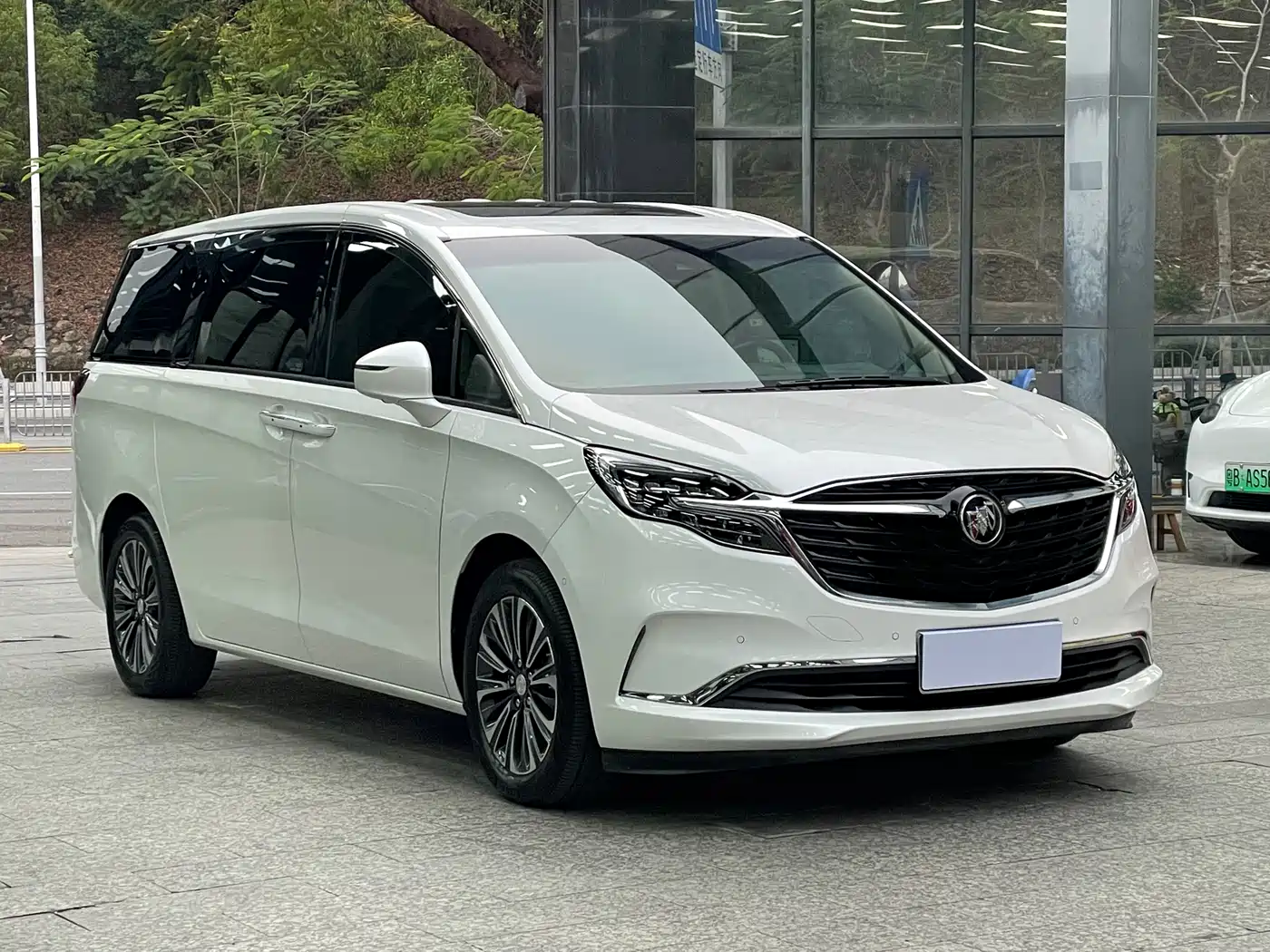 Buick GL8 2021 ES Landlord 653T Luxury фото 3