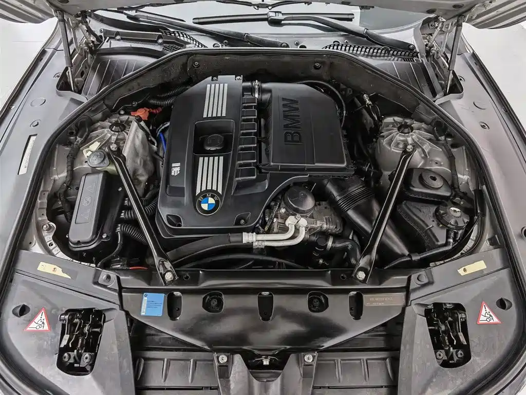 BMW 7 Series 2009 Model 740Li Leading Edition фото 6