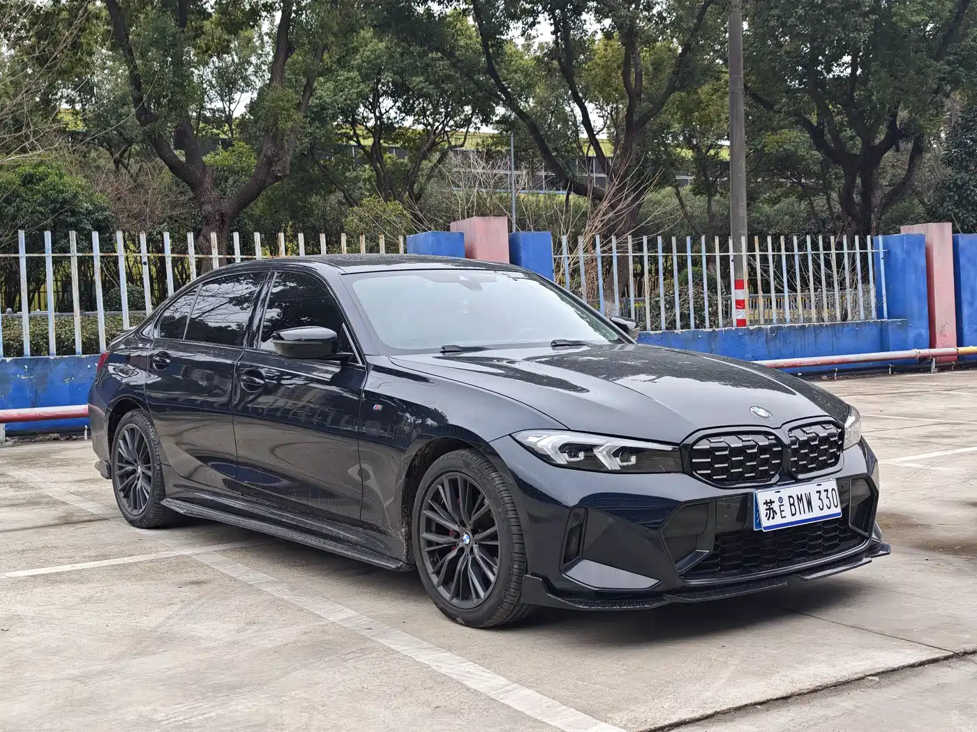 BMW 3 Series 2024 325Li M Sport Shadowline Package фото 3