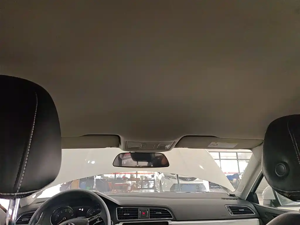 Volkswagen Lamando 2017 230TSI DSG Trend Edition фото 18