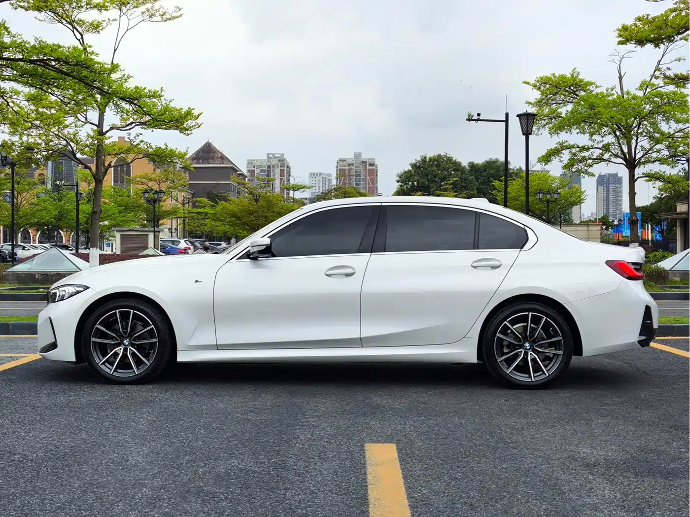 BMW 3 Series 2024 320Li M Sport Package фото 7