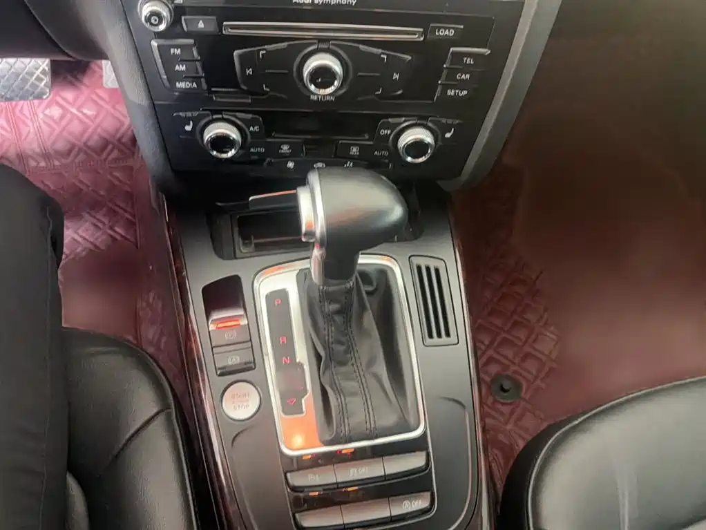 Audi A4L 2016 35 TFSI Automatic Comfort фото 12