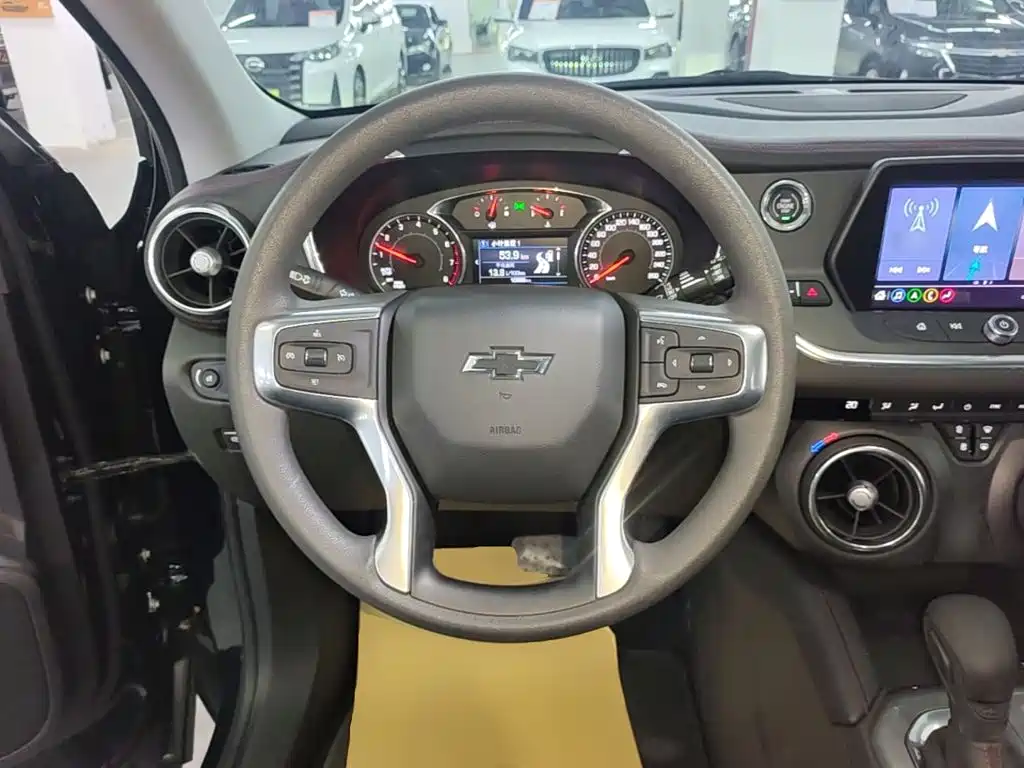 Photo 11 - Chevrolet Trailblazer