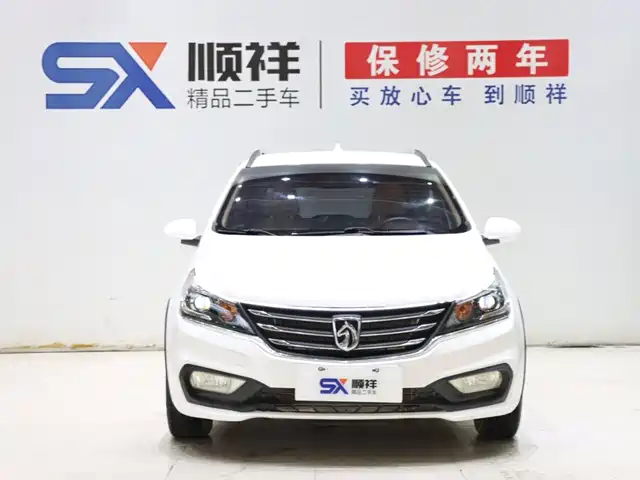 Baojun 310W 2017 1.5L Manual Comfort China V — фото 2