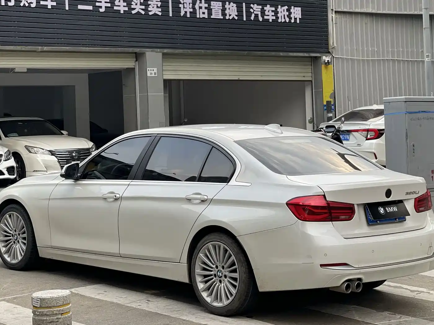 BMW 3 Series 2018 320Li Fashion Style фото 8