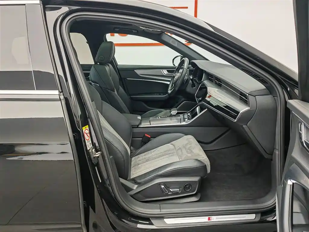 Audi A6L 2023 40 TFSI Luxury Dynamic фото 23