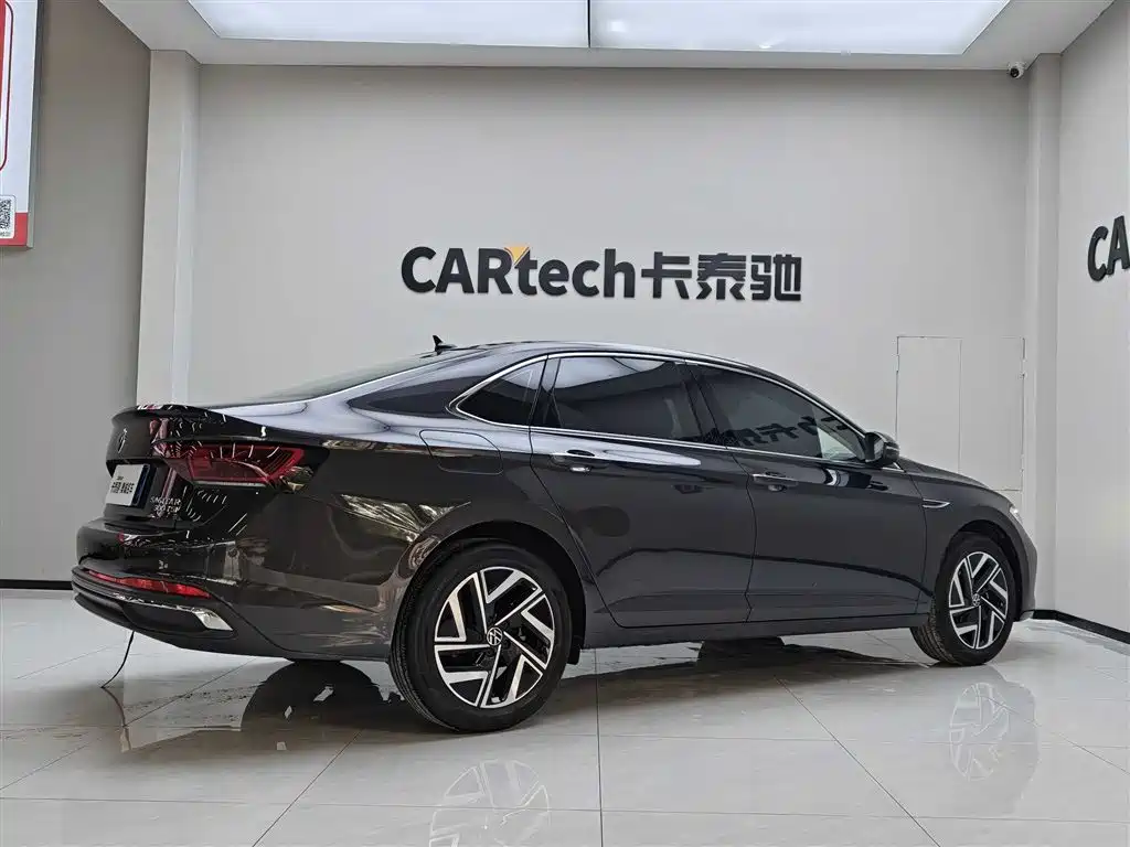 Volkswagen Sagitar 2025 Facelift 300TSI DSG Beyond Edition фото 4
