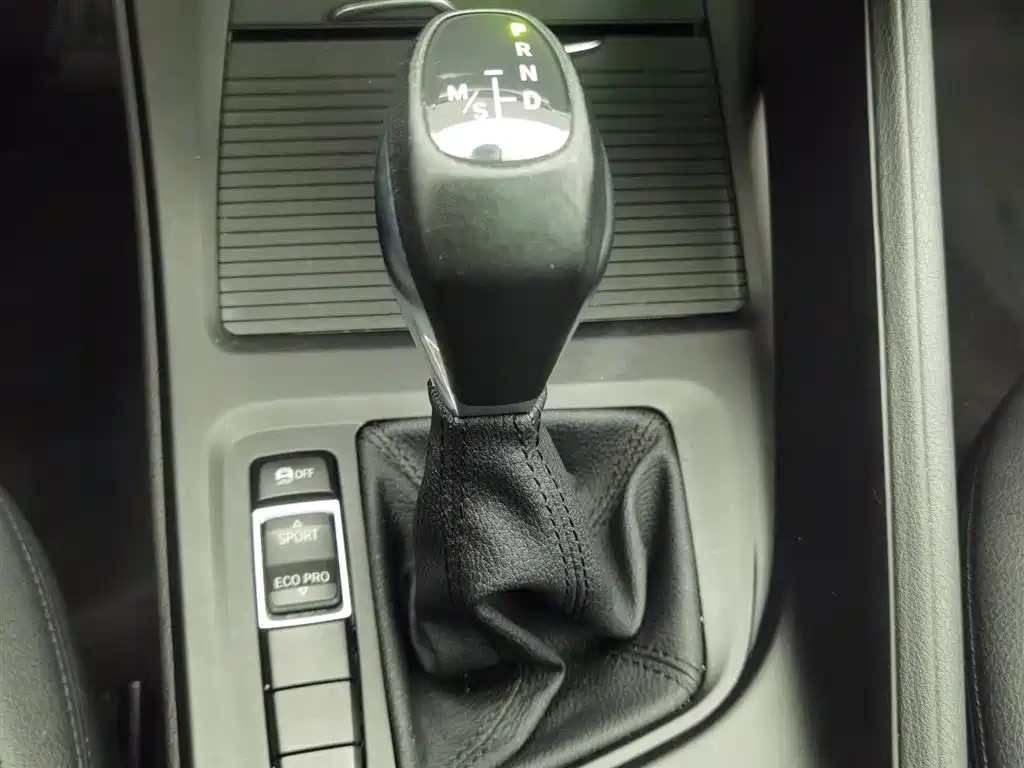 BMW X1 2018 sDrive20Li Leading Model фото 13