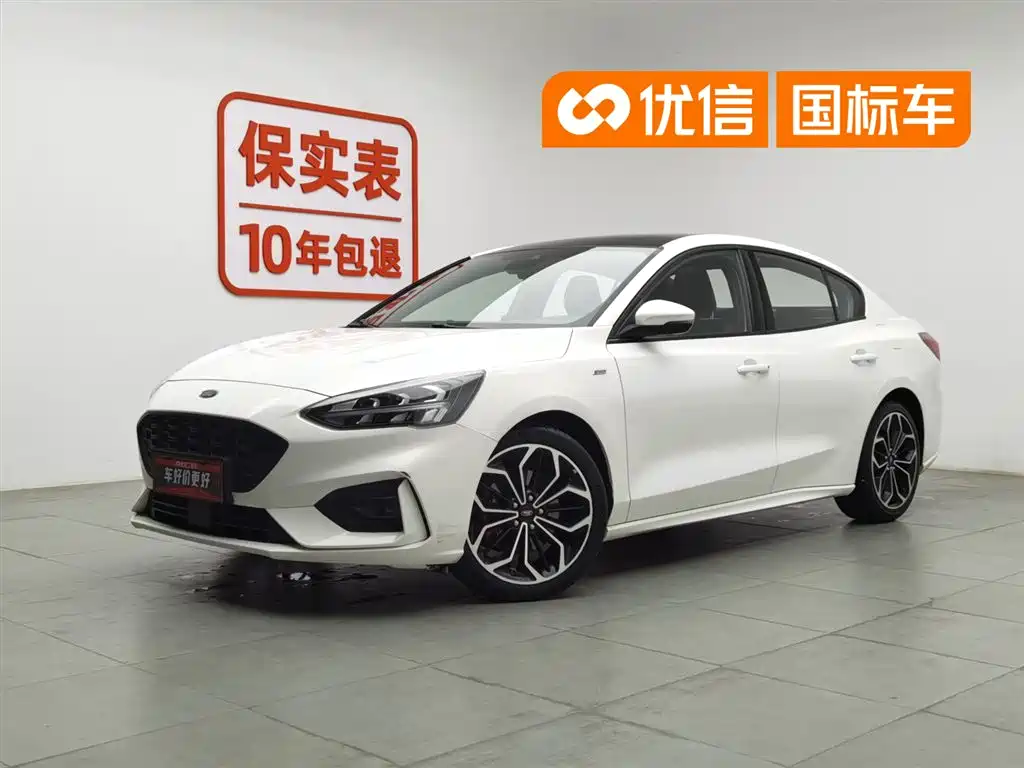 Ford Focus 2020 Sedan EcoBoost 180 Automatic ST Line