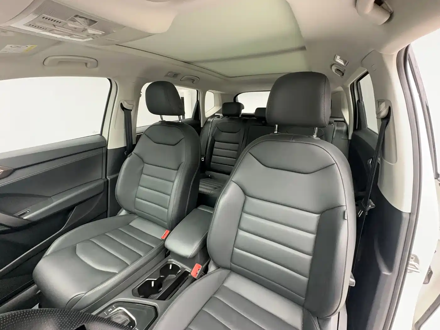Volkswagen Tharu 2021 Model 280TSI 2WD Comfort Edition фото 15