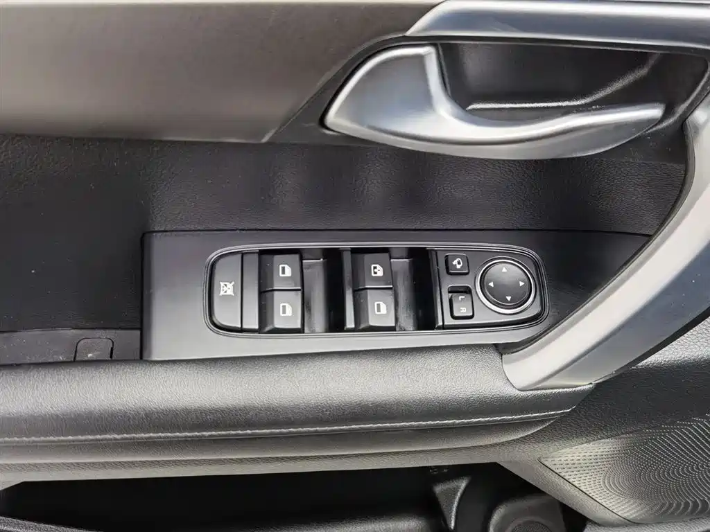 Kia Sportage 2018 2.0L Automatic Smart Luxury (China V) фото 9