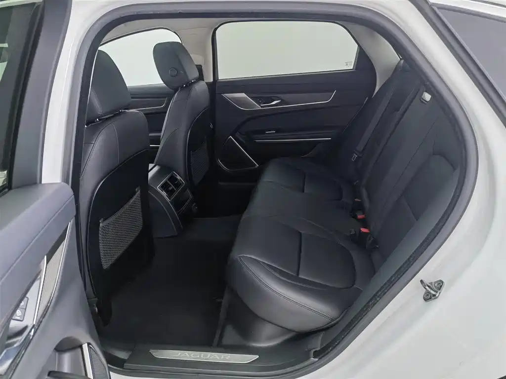Jaguar XFL 2021 XFL 2.0T P200 2WD Elite Luxury Edition фото 15