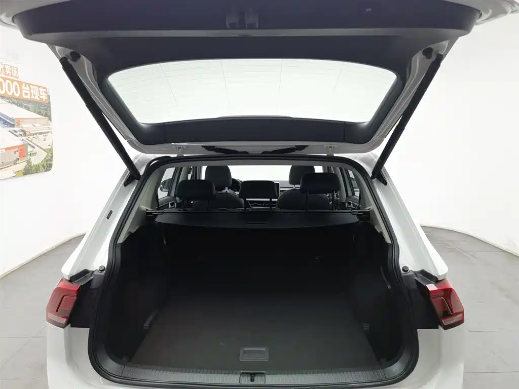 Volkswagen Tiguan L 2022 330TSI Automatic 2WD Smart Edition фото 16