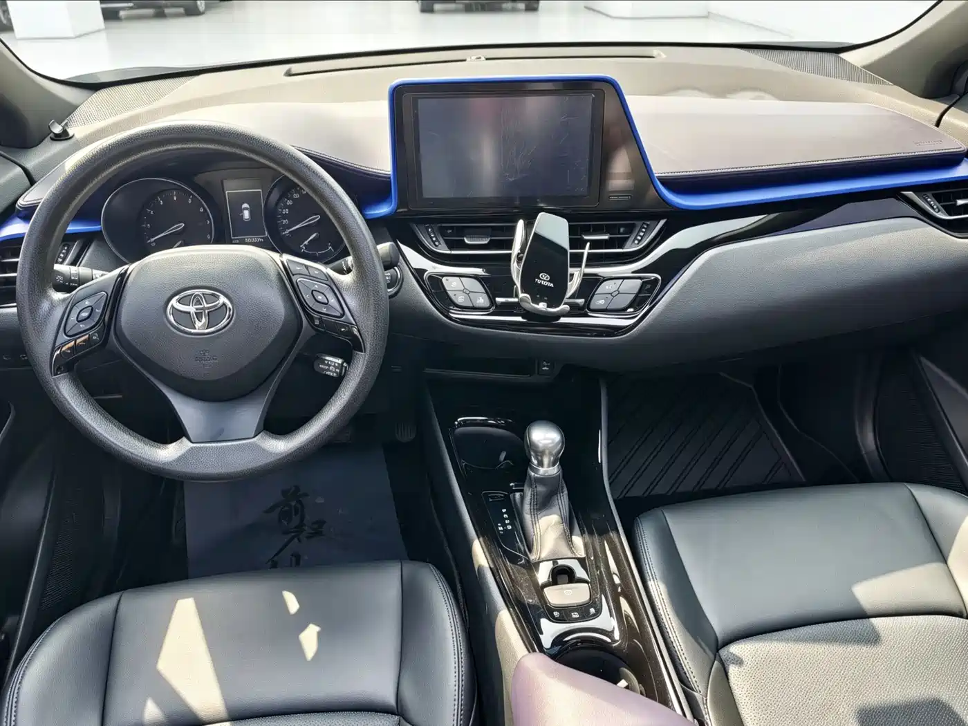 Toyota C-HR 2021 2.0L Comfort Edition фото 9