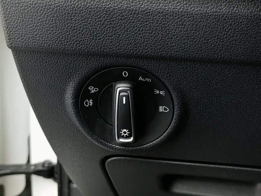 Volkswagen Tiguan L 2022 330TSI Automatic 2WD Smart Edition фото 21