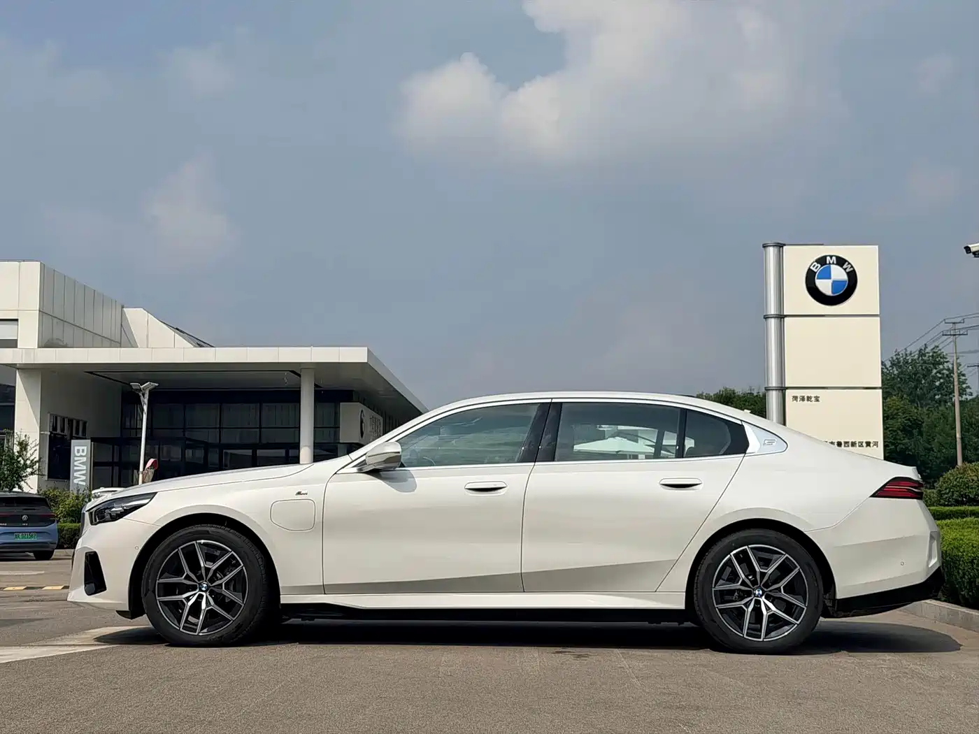 BMW i5 2026 2024 eDrive 35L M Sport Package