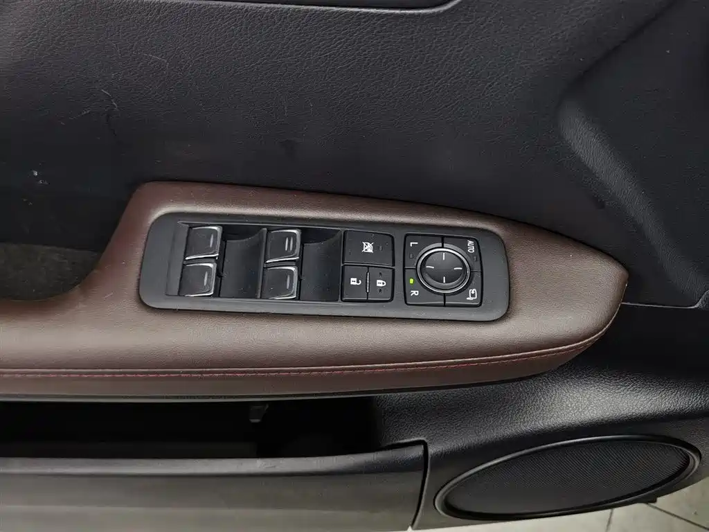 Lexus RX 2020 Facelift 300 AWD Elegance Edition фото 9