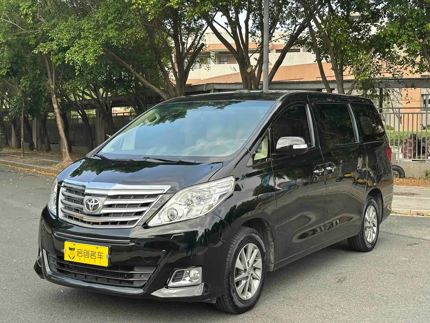 Toyota Alphard 2012 3.5L Luxury Edition