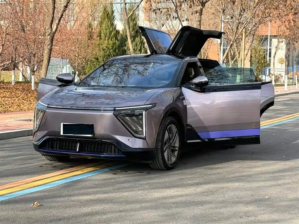 HiPhi GAO HE HIPHI Y