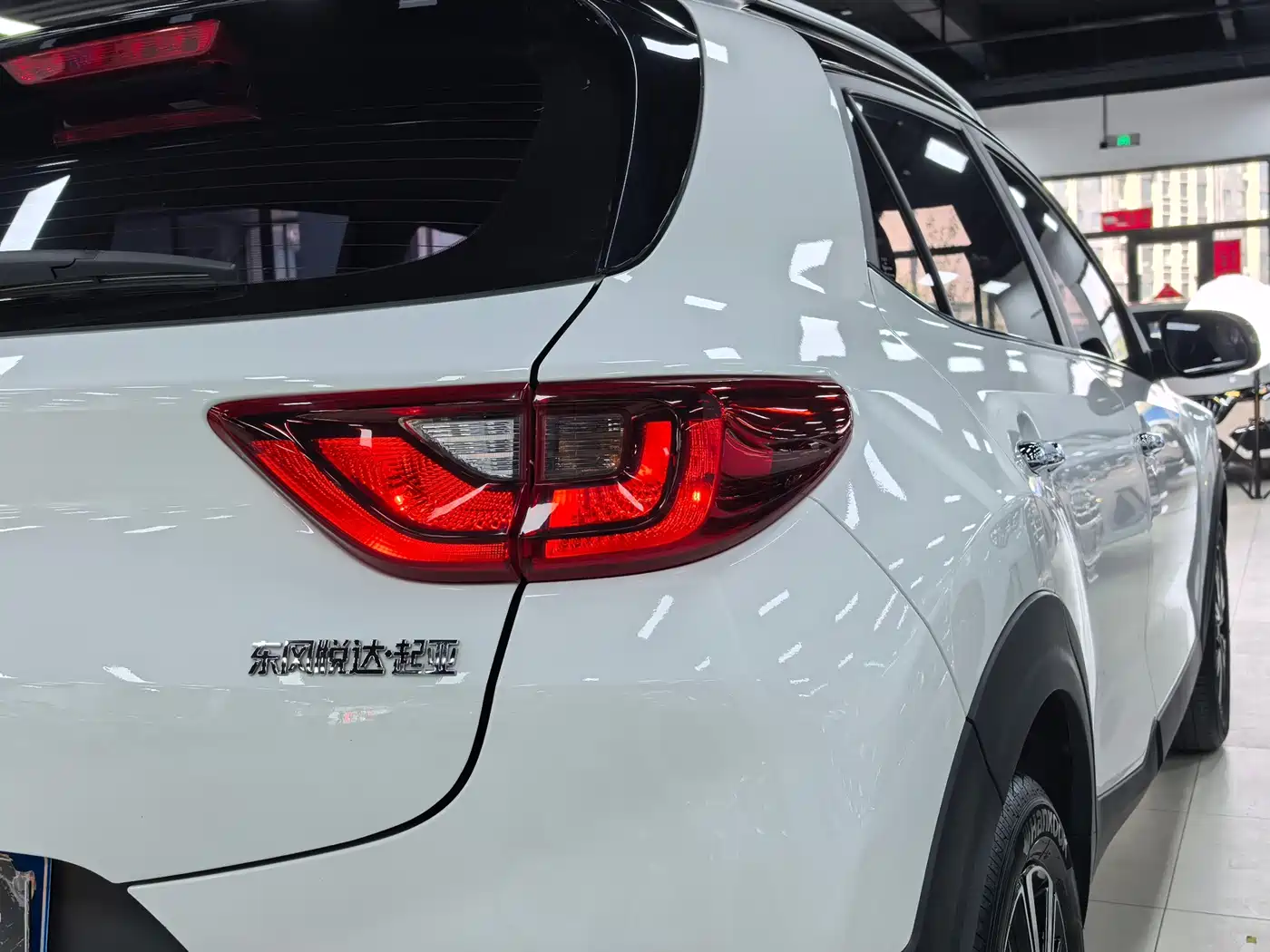 Kia KX1 2021 1.4L CVT Fun Sunroof Version фото 5