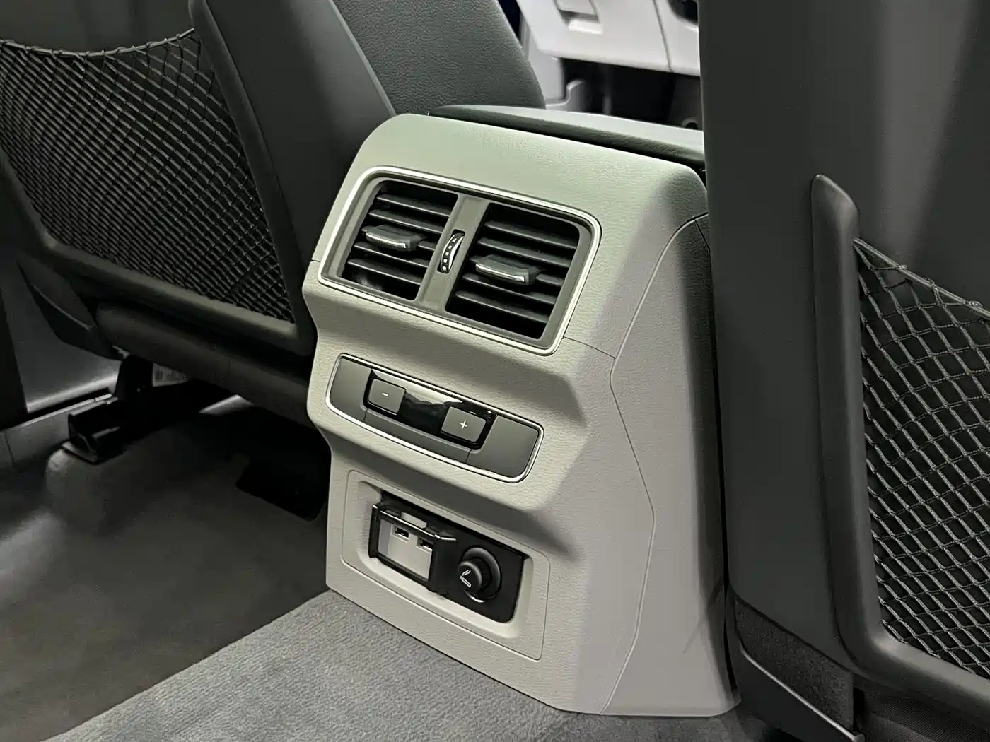 Audi Q5L 2020 45 TFSI Premium Elegance фото 16