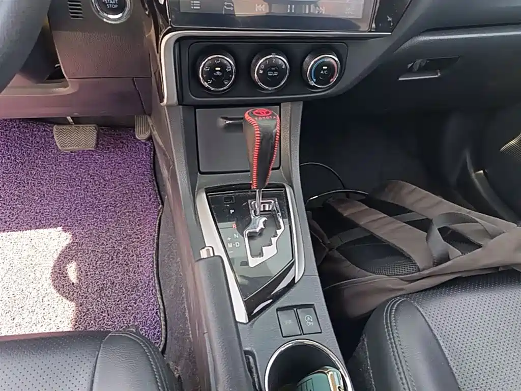Toyota Corolla 2018 1.2T S-CVT GL Smart Edition фото 14