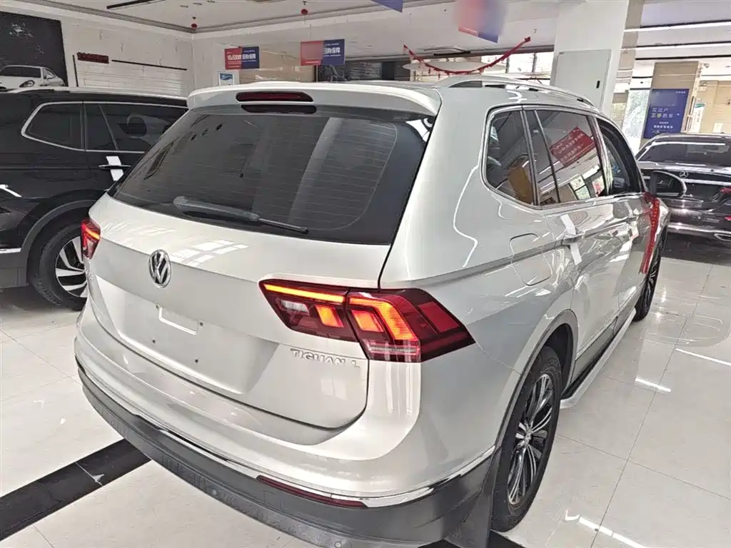 Volkswagen Tiguan L 2019 Facelift 330TSI Auto 2WD Panorama Comfort China VI фото 7