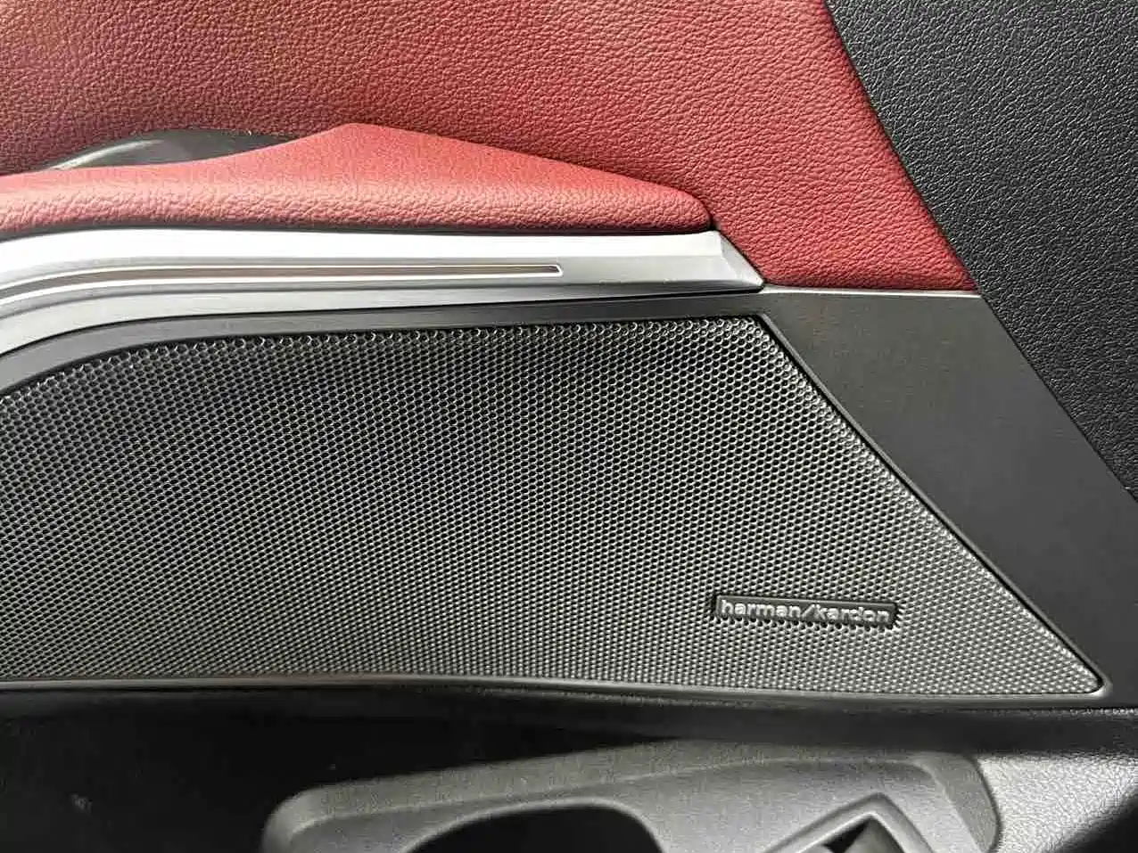 BMW 3 Series 2023 325Li M Sport Black Night Package фото 7