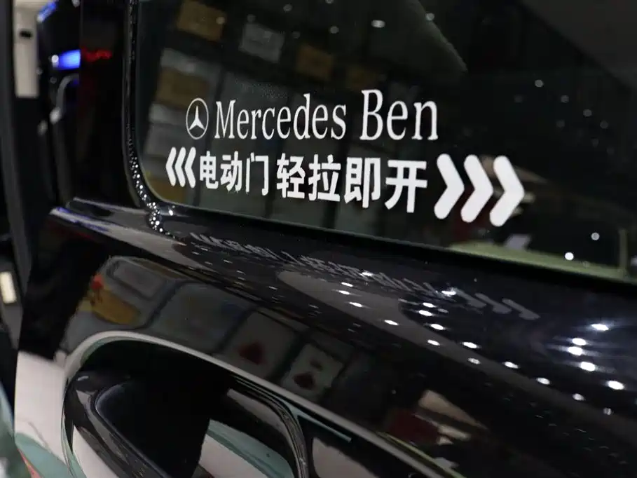 Mercedes-Benz Vito 2023 2.0T Business 7-Seater фото 18