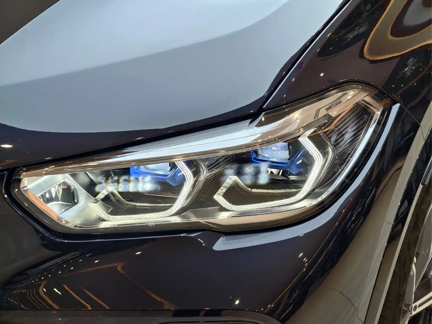 BMW X5 (Import) 2021 xDrive40i Exclusive M Sport Package фото 27