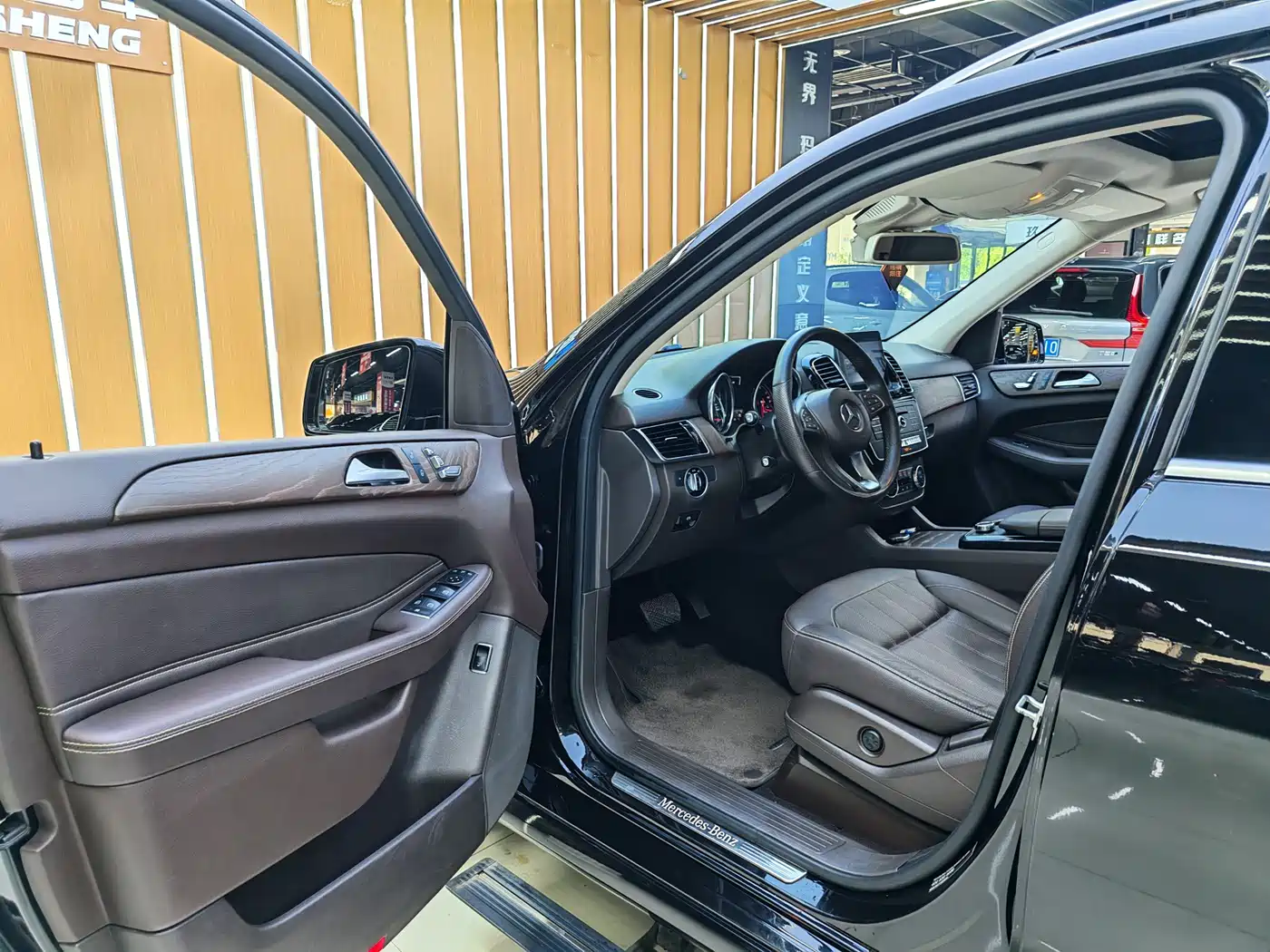 Mercedes-Benz GLE 2017 GLE 320 4MATIC Dynamic фото 5
