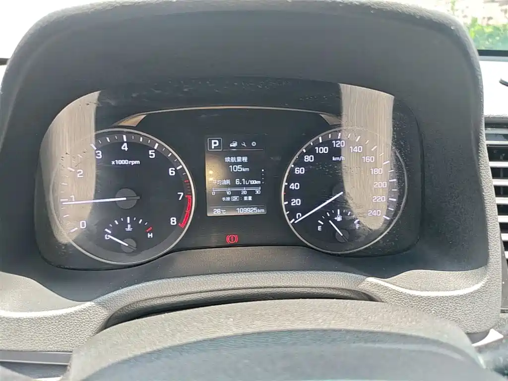 Hyundai Elantra 2016 Model 1.6L Automatic Smart Elite фото 12