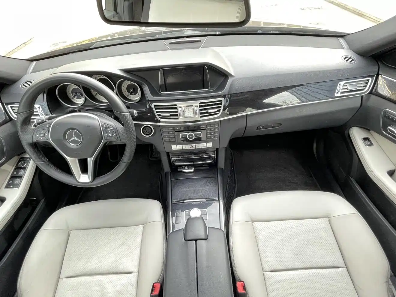 Mercedes-Benz E-Class 2014 Facelift E 260 L Sport фото 9