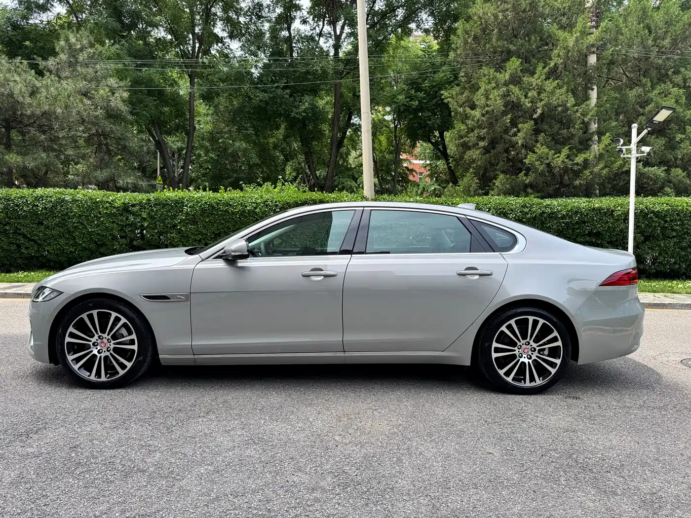 Jaguar XFL 2025 2.0T P250 FWD Luxury Edition фото 3