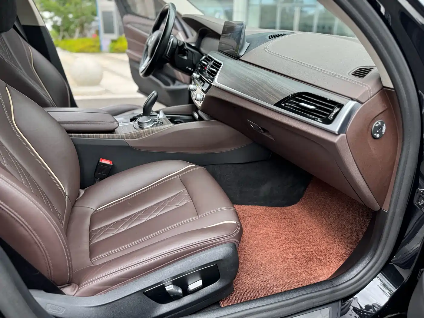 BMW 5 Series 2018 530Li xDrive Luxury Package фото 4