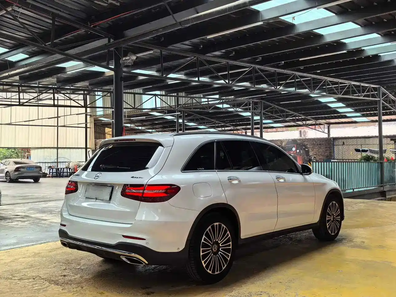 Mercedes-Benz GLC 2019 GLC 260 4MATIC Dynamic фото 6