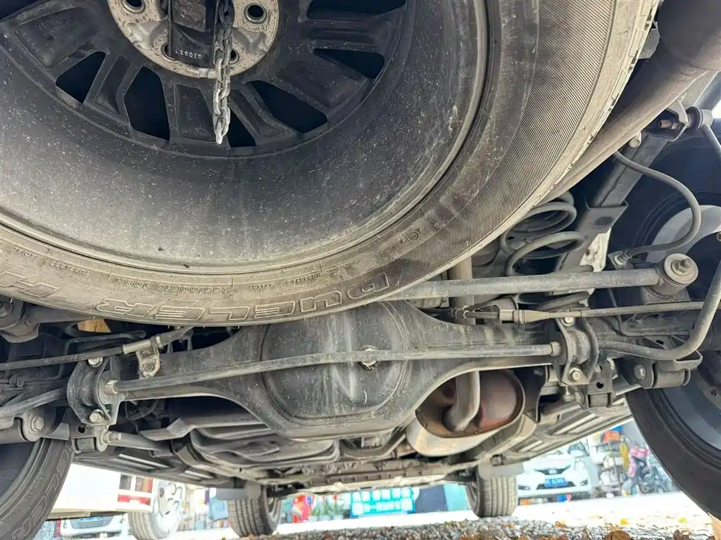Nissan Terra 2020 2.5L XE Manual 2WD Elite Edition фото 5