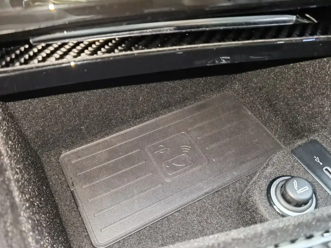 Volkswagen Touareg 2023 2.0TSI R-Line Edition фото 15