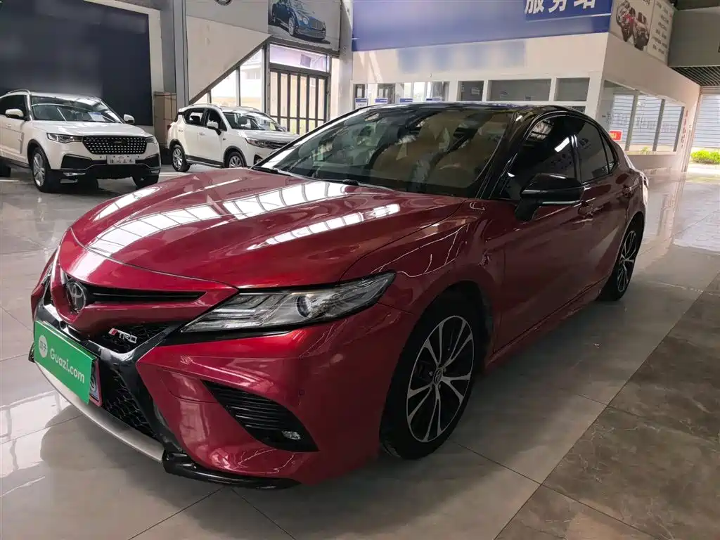 Toyota Camry 2018 2.5S Trend Edition фото 2