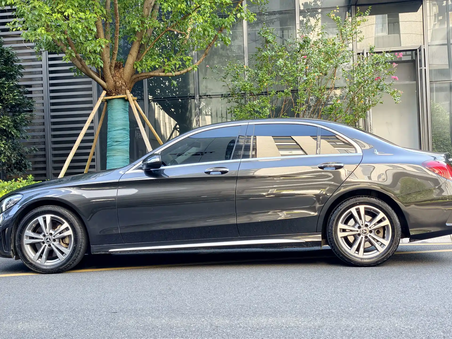 Фото 2 - Mercedes-Benz C-Class