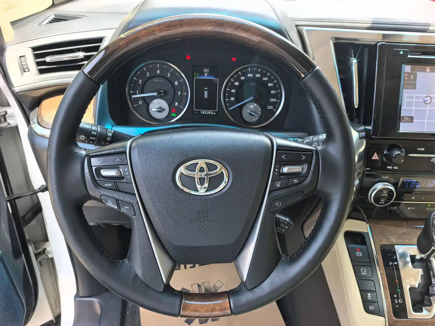 Toyota Alphard 2018 3.5L Premium фото 11