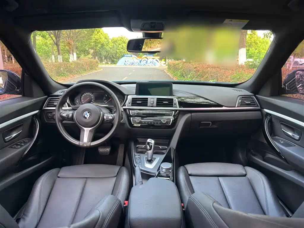 BMW 3 Series GT 2020 320i M Sport Package фото 6