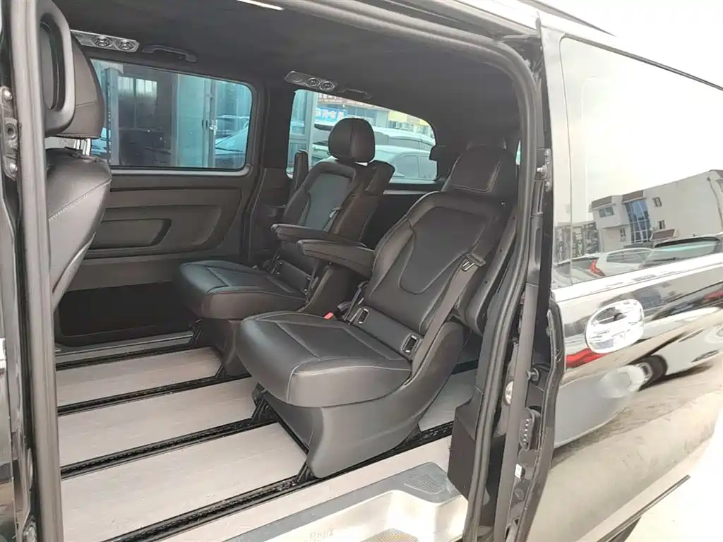 Mercedes-Benz Vito 2018 2.0T Business Edition China VI фото 17