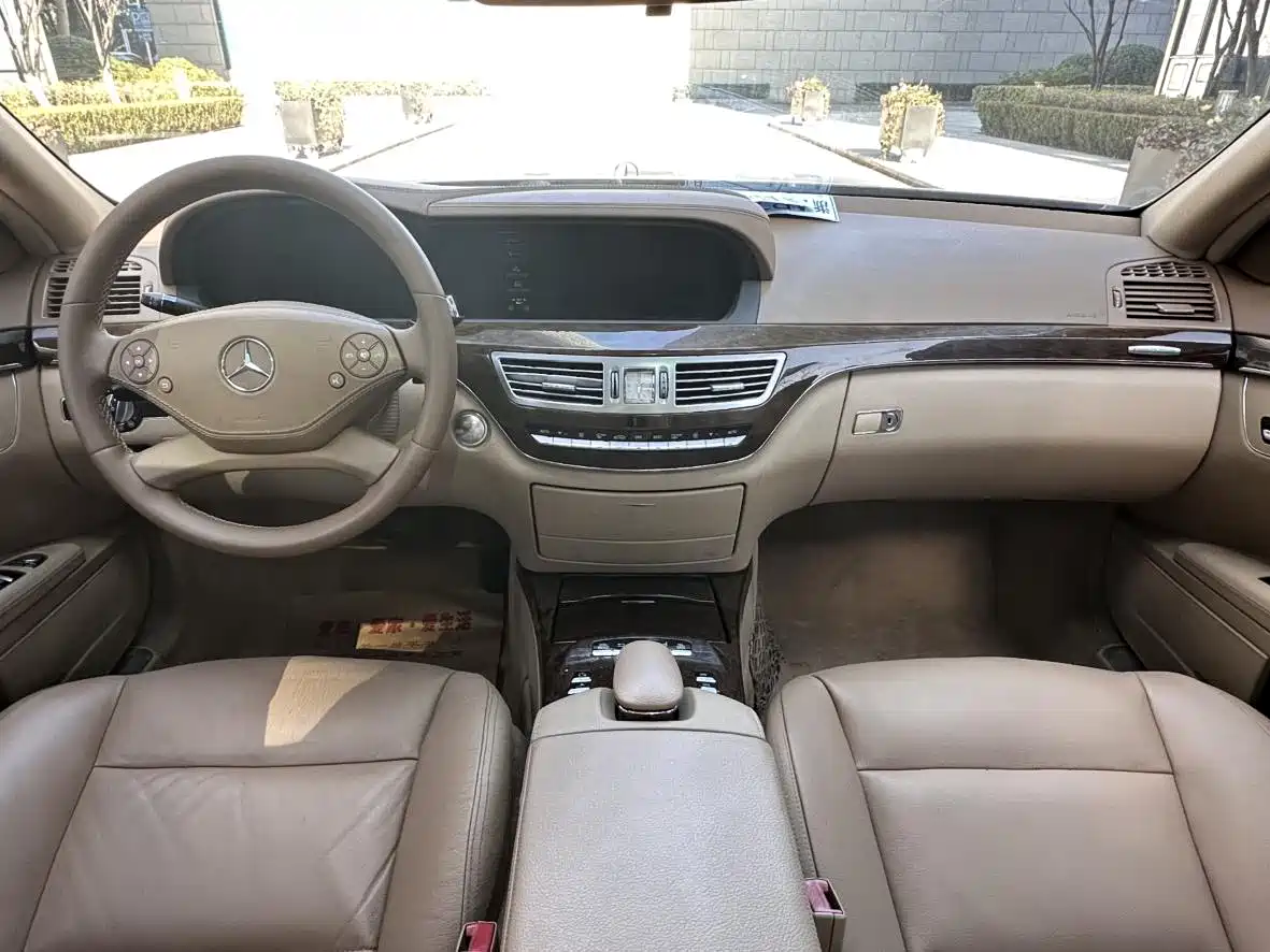 Mercedes-Benz S-Class 2012 S 300 L Luxury Grand Edition фото 9