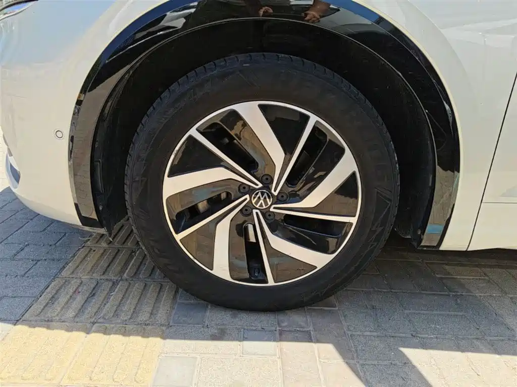 Volkswagen Viloran 2020 330TSI Luxury Edition фото 23