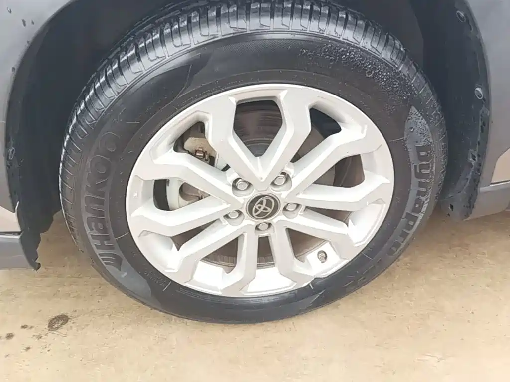 Toyota Frontlander 2022 2022 2.0L CVT Leading Edition
