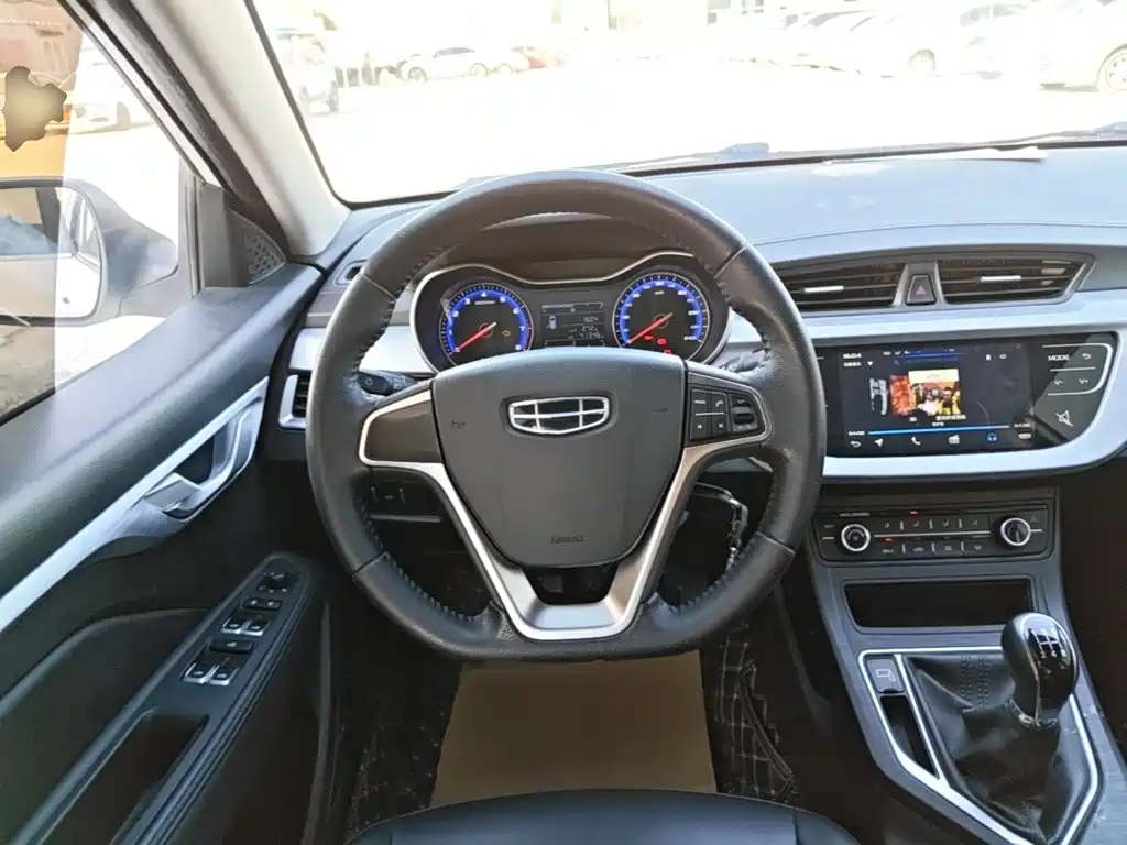 Фото 11 - Geely Vision