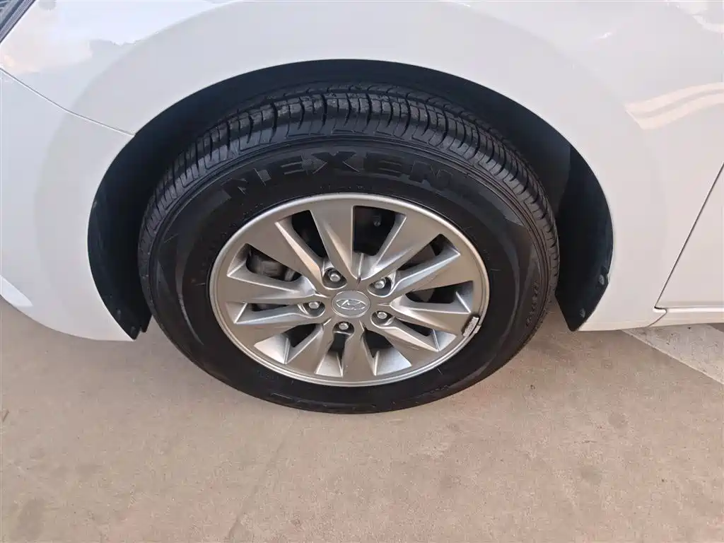 Hyundai Elantra 2018 1.6L Auto Joy GL (China V) фото 23