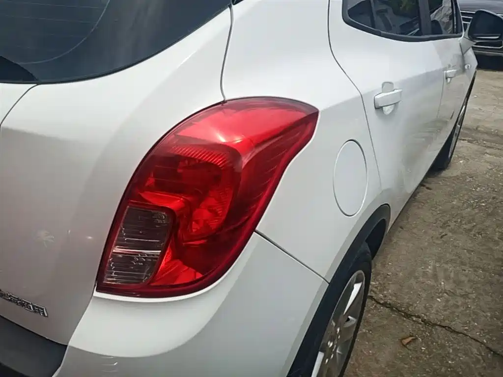 Buick Encore 2015 1.4T Automatic 2WD Urban Elite фото 8