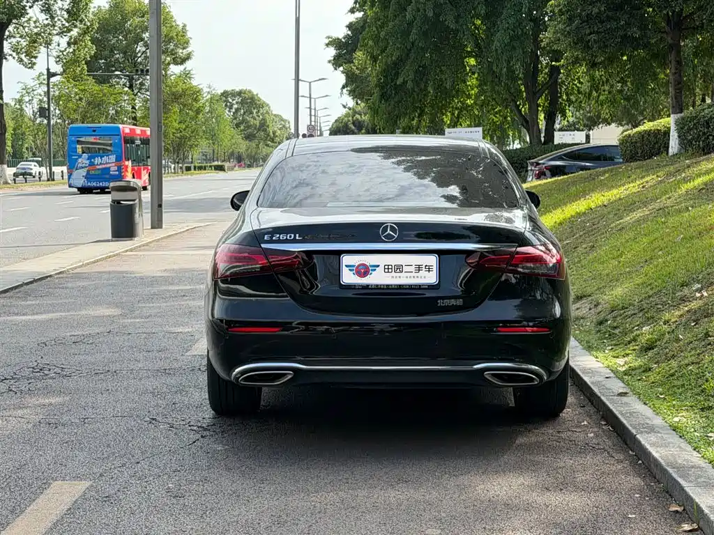 Mercedes-Benz E-Class 2021 E 260 L фото 5